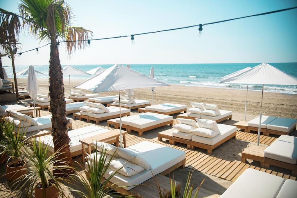 Chez Martin - Spacieux Appartement Climatise Proche De La Plage La Grande-Motte Esterno foto