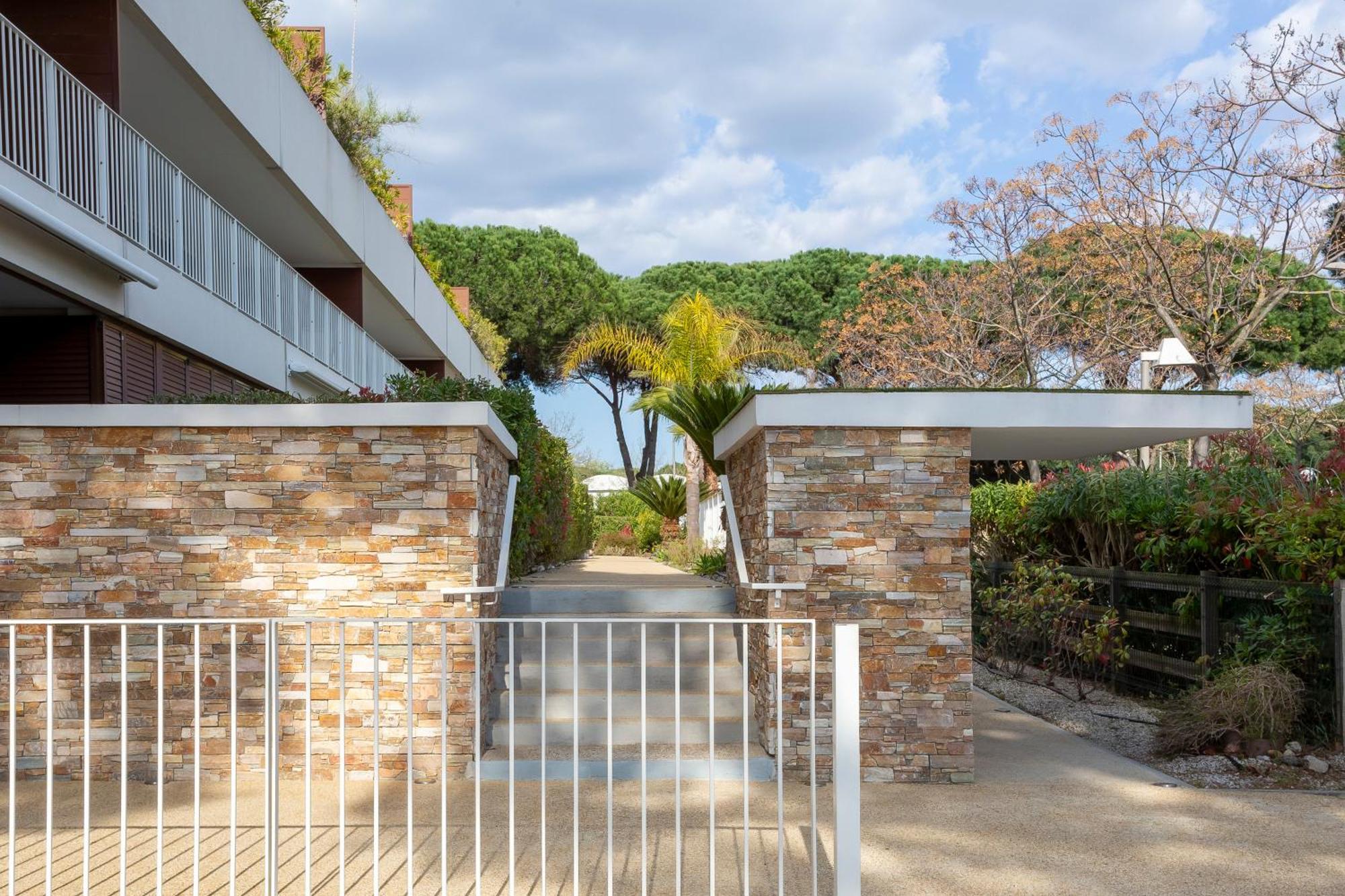 Chez Martin - Spacieux Appartement Climatise Proche De La Plage La Grande-Motte Esterno foto